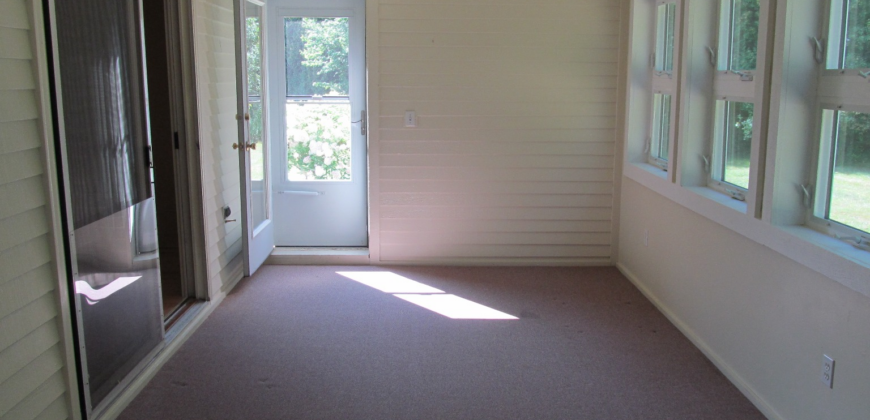 17 Wonderbrook Dr, Kennebunk – YEAR ROUND RENTAL