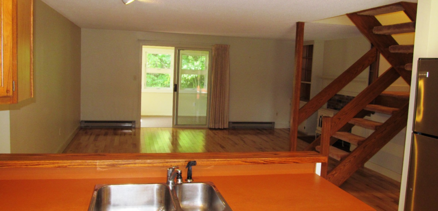 17 Wonderbrook Dr, Kennebunk – YEAR ROUND RENTAL