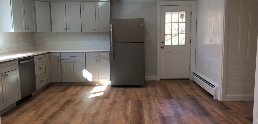 95 Western Ave, Kennebunk – Year Round Apartment