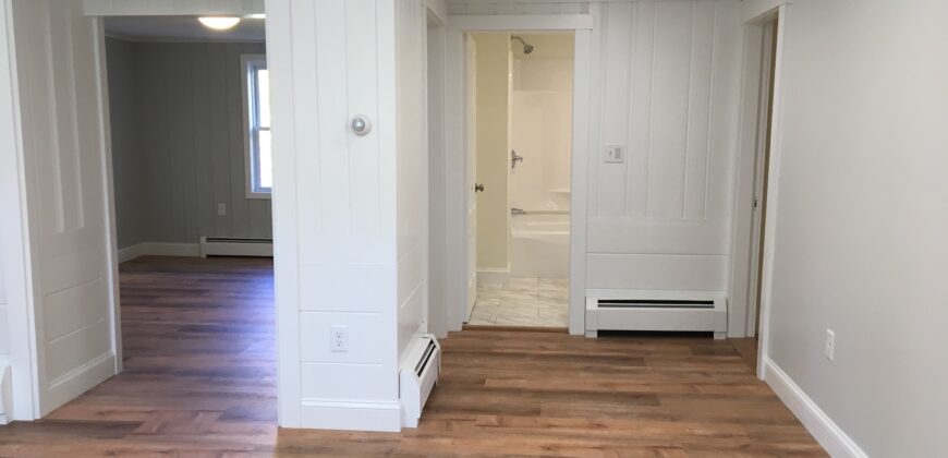 95 Western Ave, Kennebunk – Year Round Apartment