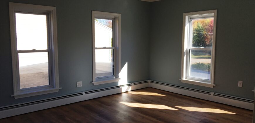 95 Western Ave, Kennebunk – Year Round Apartment