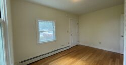 95 Western Ave, Unit B, Kennebunk – Year Round Apartment