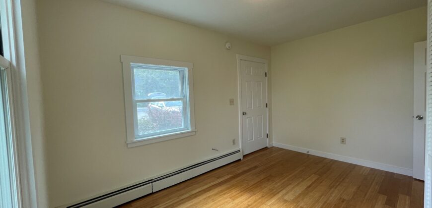 95 Western Ave, Unit B, Kennebunk – Year Round Apartment