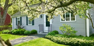 47 Maine St, Unit 5, Kennebunkport – 6 month summer rental
