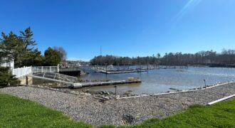 47 Ocean Avenue, Unit 4, Kennebunkport – Month to Month