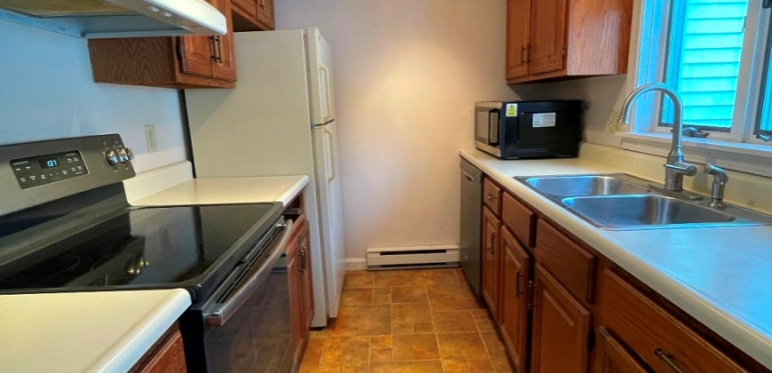 2 Chickadee Lane, Kennebunk – YEAR ROUND RENTAL