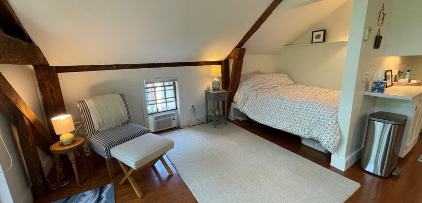 14 Brown St, Kennebunk – YEAR ROUND Barn Loft Studio Apartment