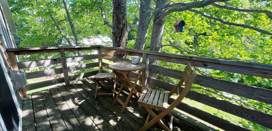 14 Brown St, Kennebunk – YEAR ROUND Barn Loft Studio Apartment