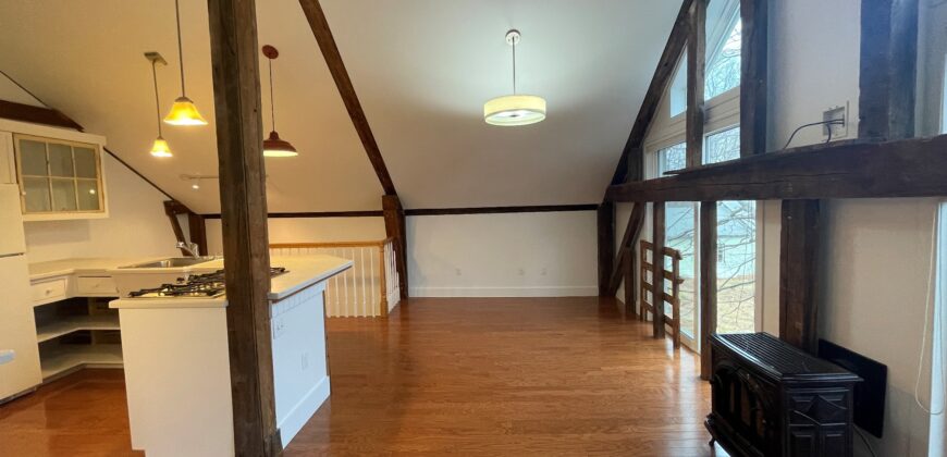 14 Brown St, Kennebunk – YEAR ROUND Barn Loft Studio Apartment