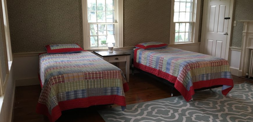 20 North St, Kennebunkport – 6 Month Winter Rental