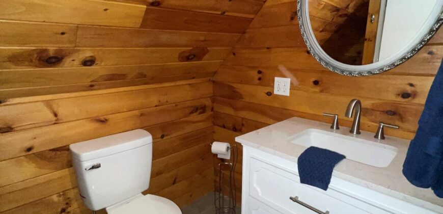 8 Tow Truck Way, APT, Kennebunk – YEAR ROUND RENTAL