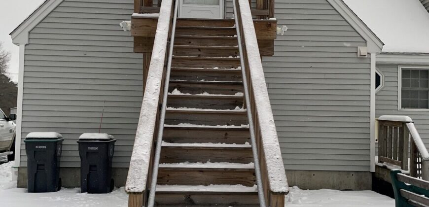 8 Tow Truck Way, APT, Kennebunk – YEAR ROUND RENTAL