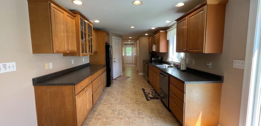 11 Beachwood Ave, Kennebunkport – YEAR ROUND RENTAL