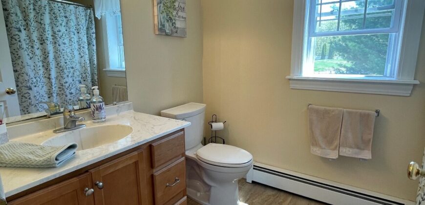 11 Beachwood Ave, Kennebunkport – YEAR ROUND RENTAL