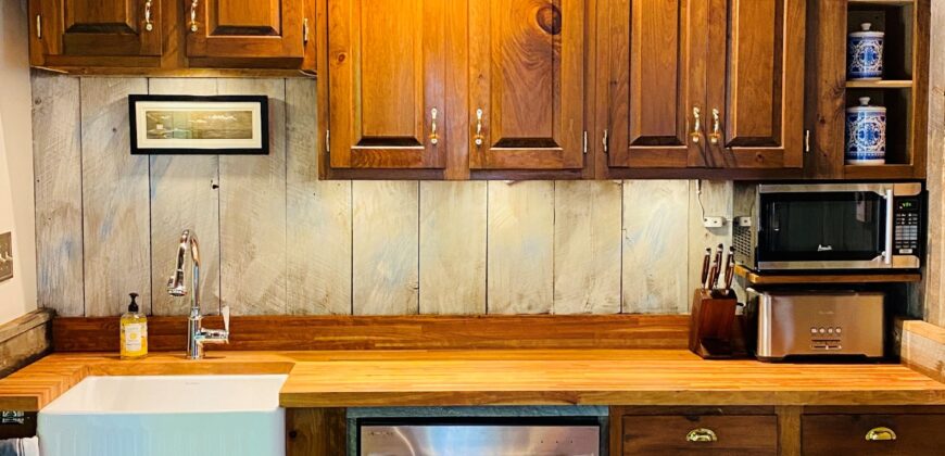 20 Water St, Kennebunk – YEAR ROUND APARTMENT